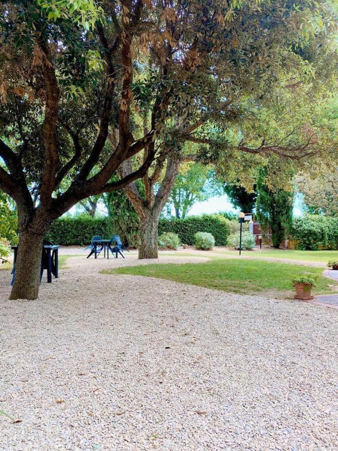 Il Melarancio Bed & Breakfast Pescia Romana Luaran gambar