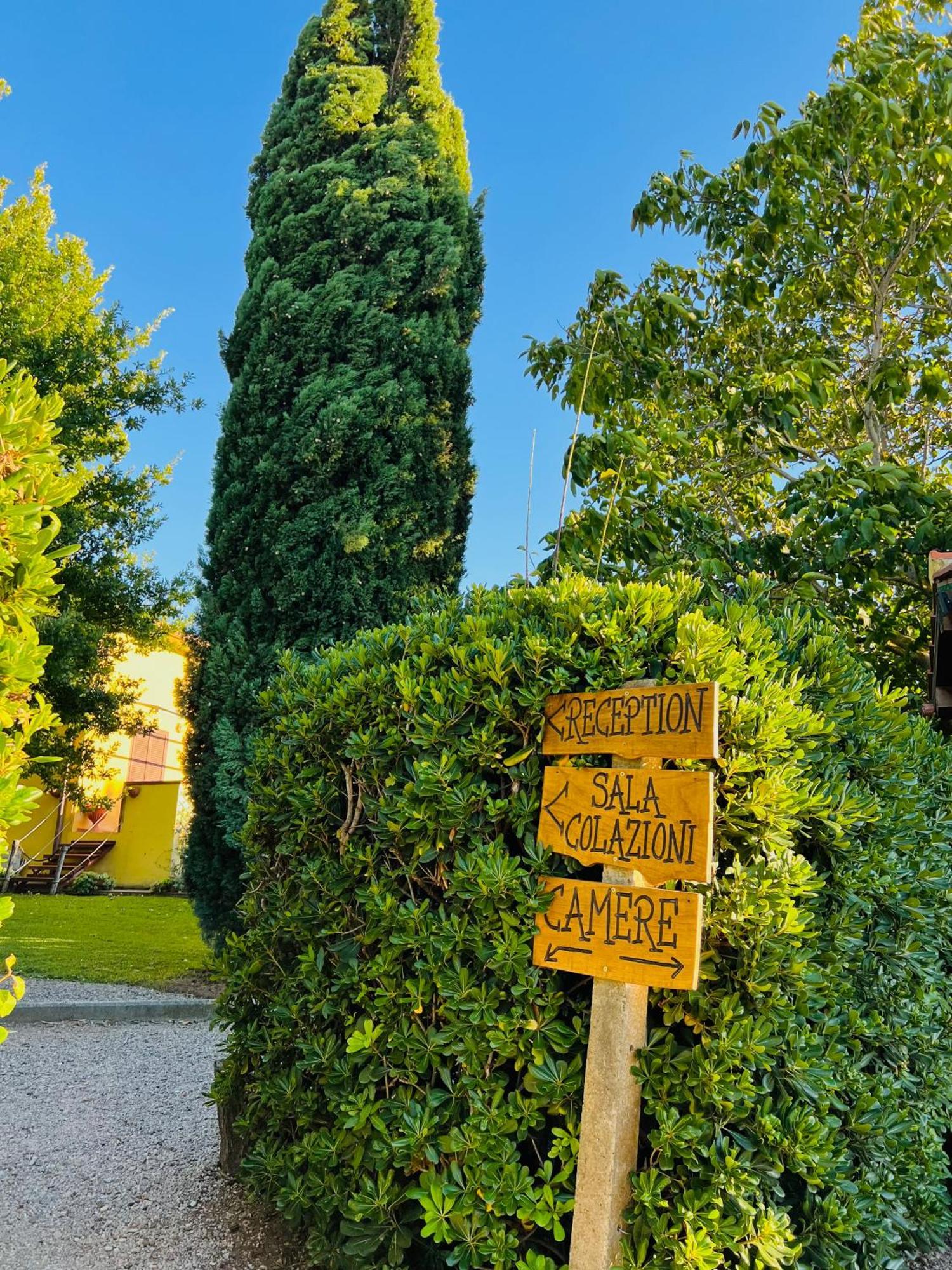 Il Melarancio Bed & Breakfast Pescia Romana Luaran gambar