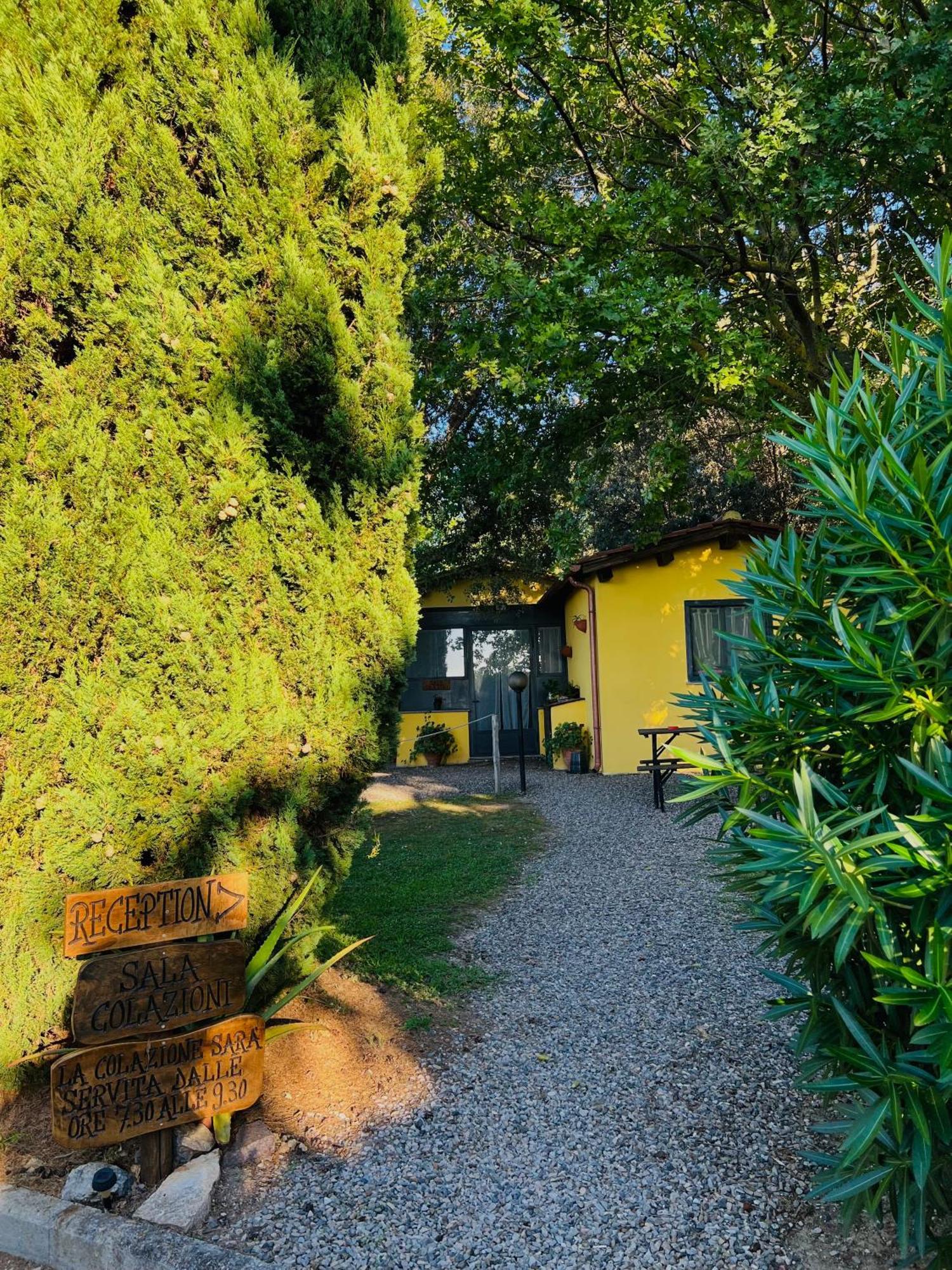 Il Melarancio Bed & Breakfast Pescia Romana Luaran gambar